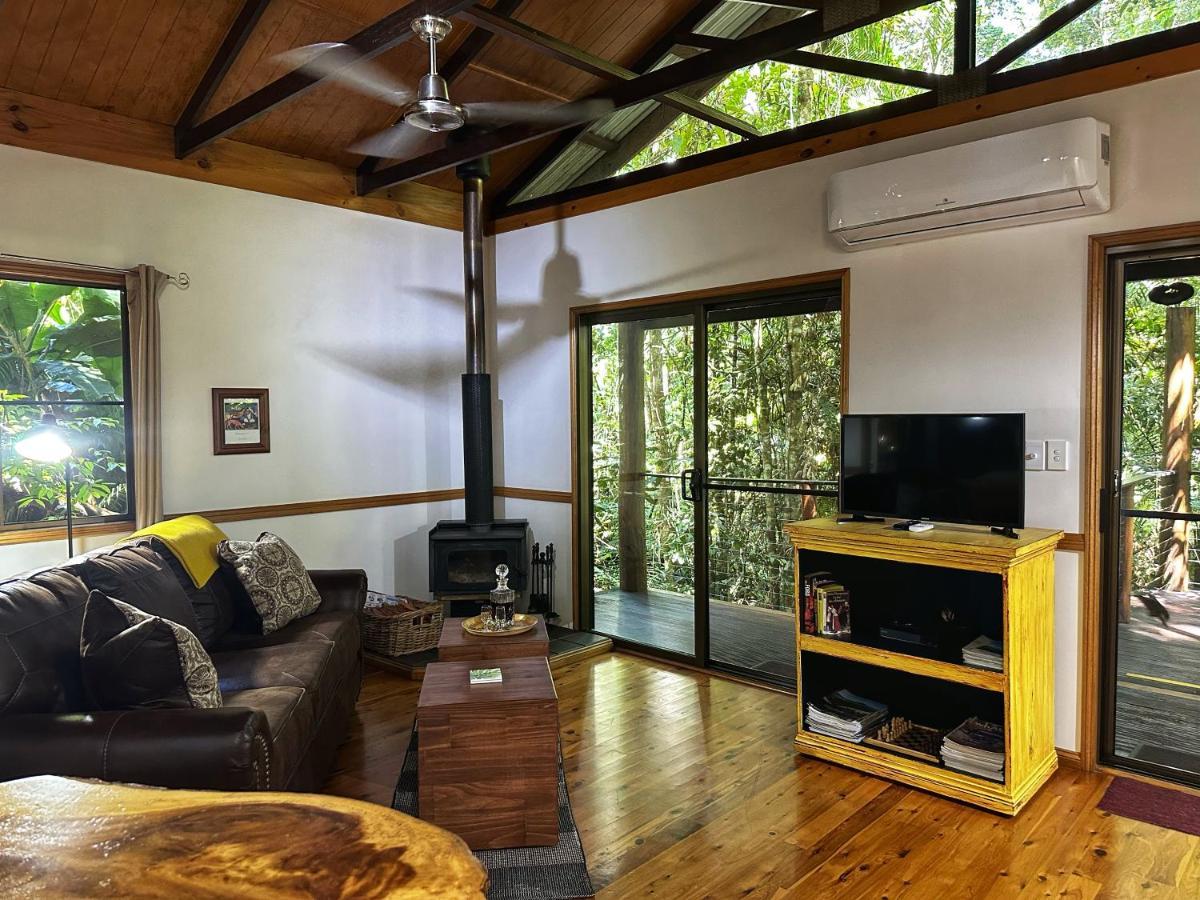 Crater Lakes Rainforest Cottages Юнгаберра Экстерьер фото