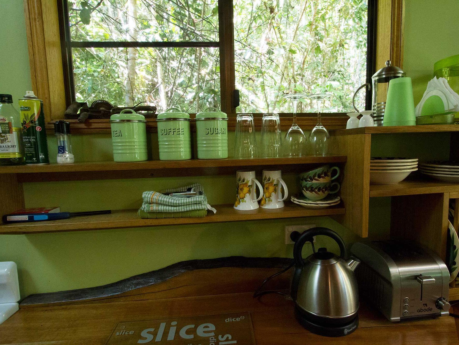 Crater Lakes Rainforest Cottages Юнгаберра Экстерьер фото