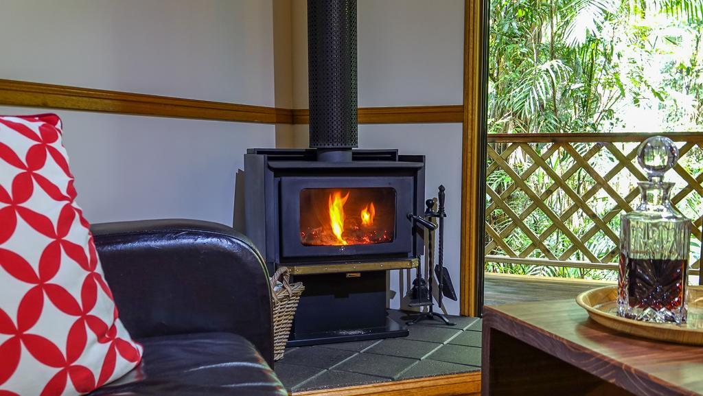 Crater Lakes Rainforest Cottages Юнгаберра Экстерьер фото